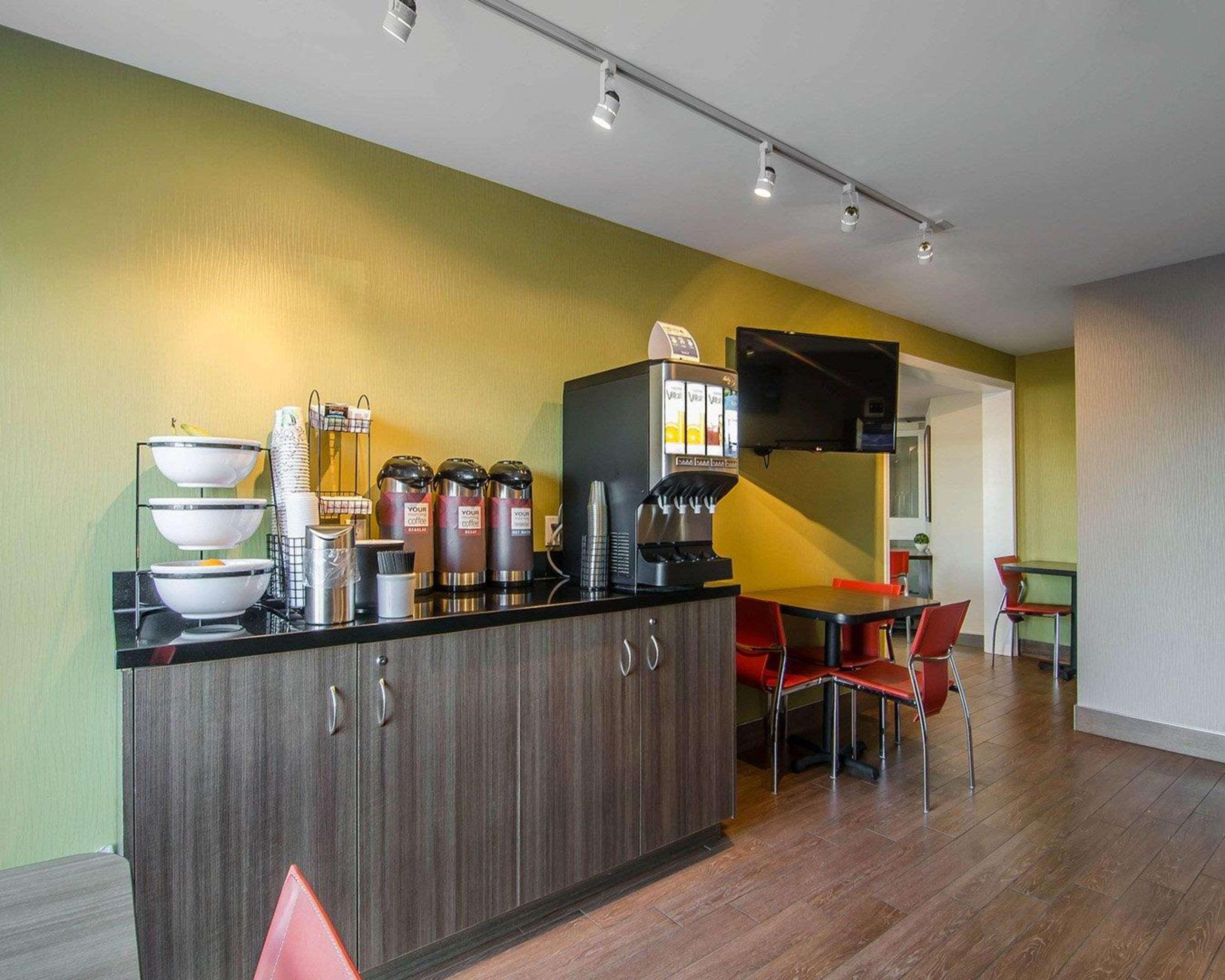 Comfort Inn Swift Current Εξωτερικό φωτογραφία