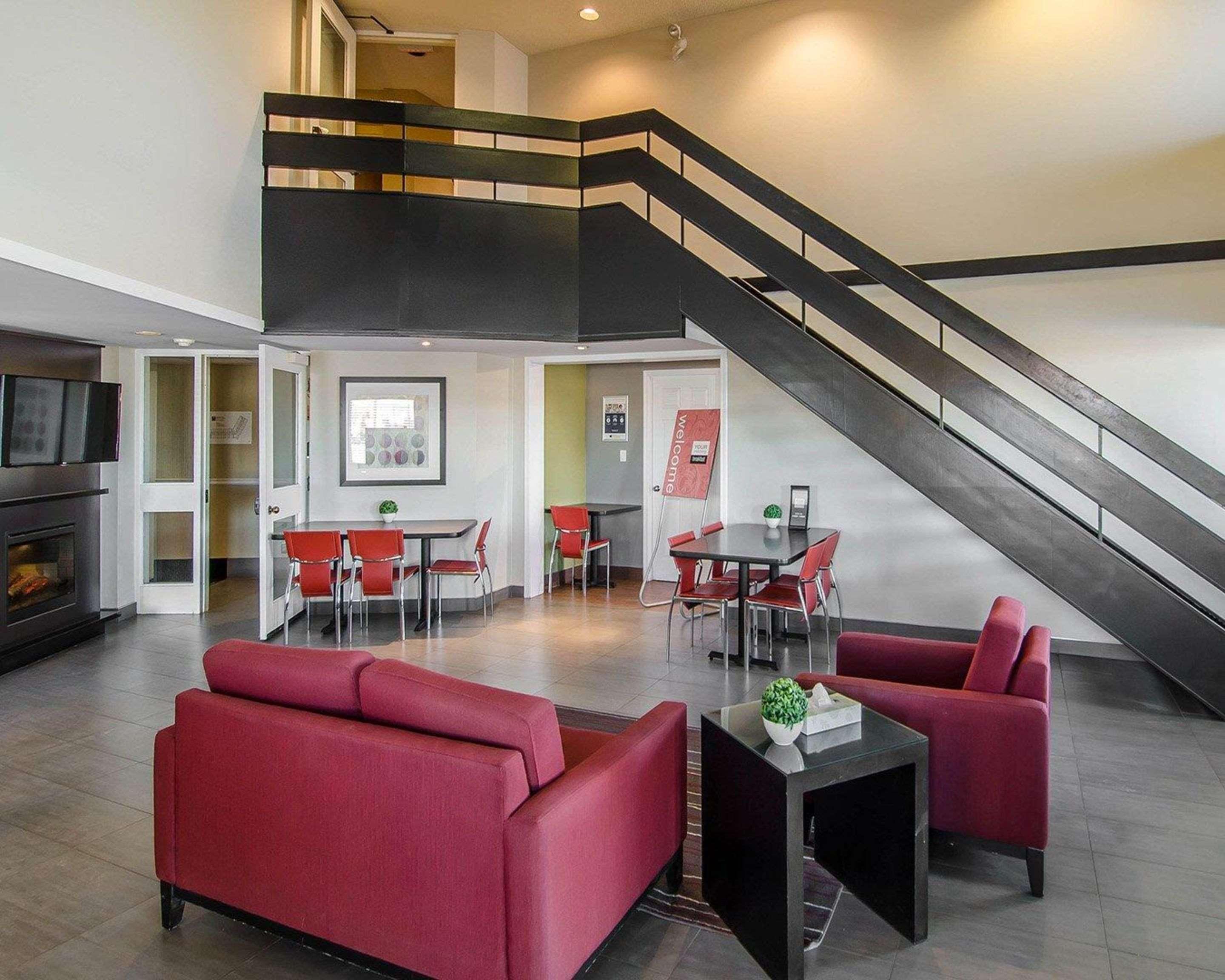 Comfort Inn Swift Current Εξωτερικό φωτογραφία