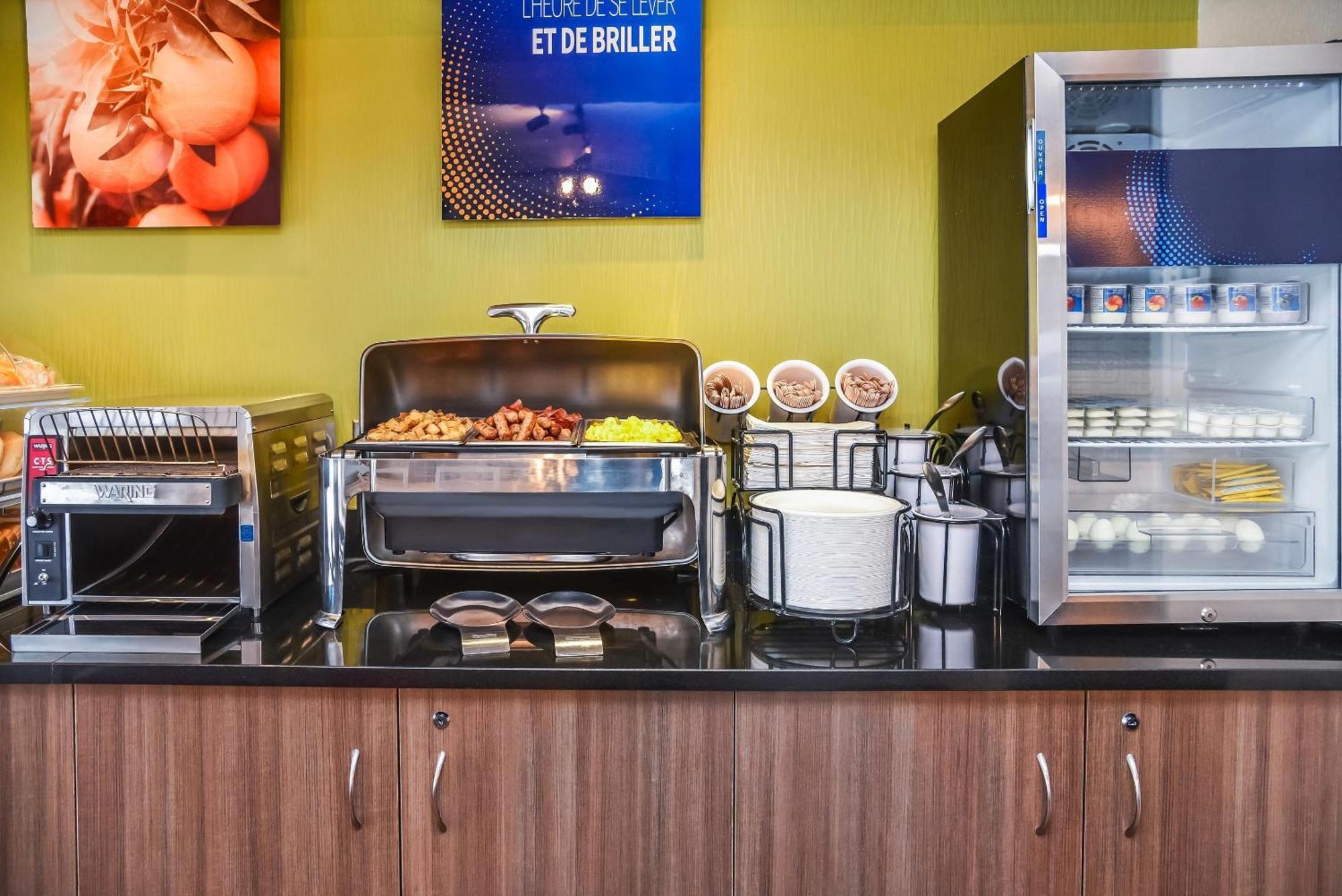 Comfort Inn Swift Current Εξωτερικό φωτογραφία