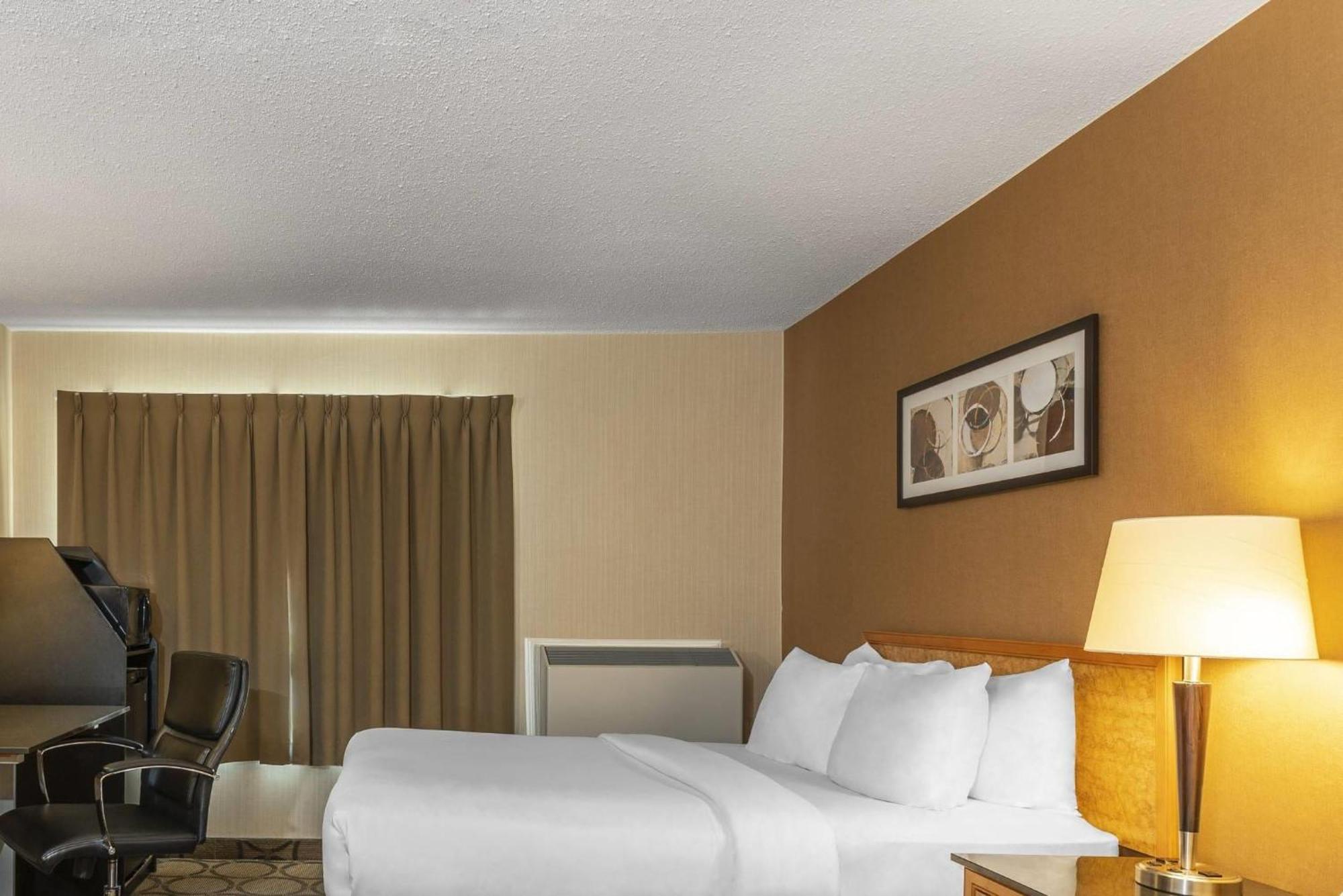 Comfort Inn Swift Current Εξωτερικό φωτογραφία